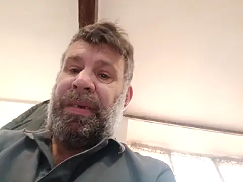 stud2512 online show from April 2, 2026, 7:26 am