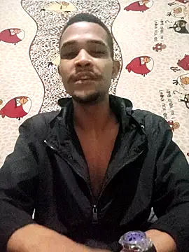 Snapshot of LATREL22ctmtrs chatting on February 22, 2026, 2:25 am LATREL22ctmtrs online show from February 22, 2026, 2:25 am