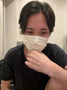 Snapshot of hiroa__ chatting on August 4, 2026, 12:42 pm hiroa online show from August 4, 2026, 12:42 pm