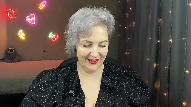 Mary-Leee online show from March 12, 2026, 6:28 am