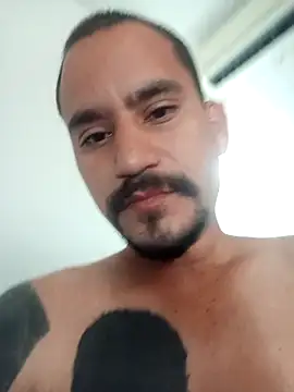 santiago029l online show from February 21, 2026, 12:18 pm