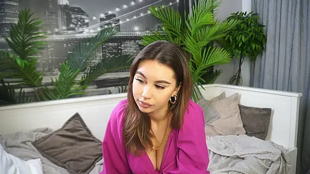 Snapshot of JulyMilky chatting on March 22, 2026, 2:18 pm JulyMilky online show from March 22, 2026, 2:18 pm