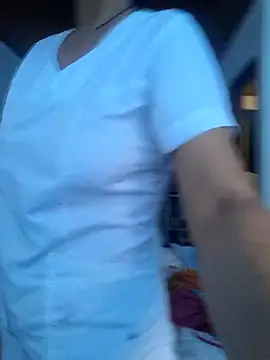 Lorenaluna online show from April 19, 2026, 3:24 pm