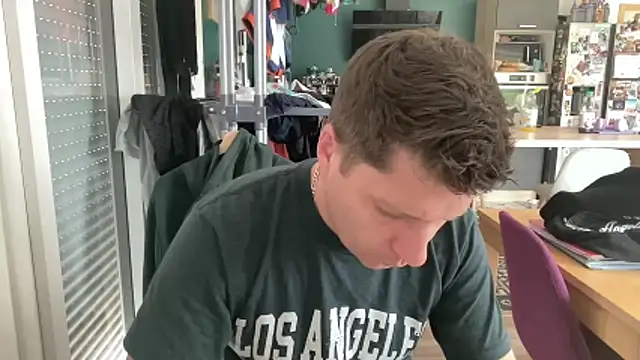 Minmoi1984 online show from March 11, 2026, 9:14 am