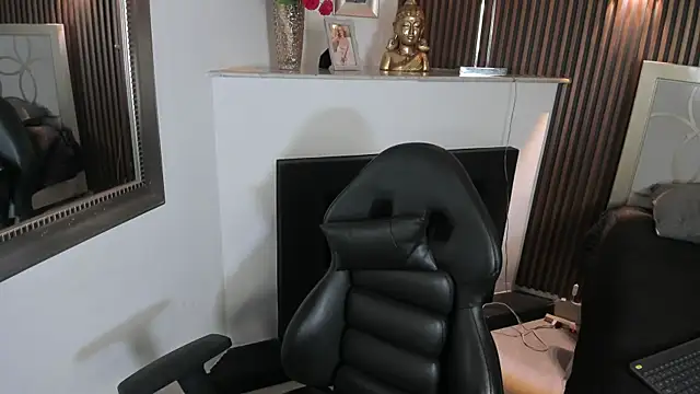 paulys  online show from April 8, 2026, 11:55 am