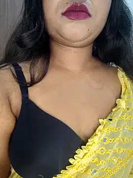 Cutie bae011 online show from March 17, 2026, 5:49 pm