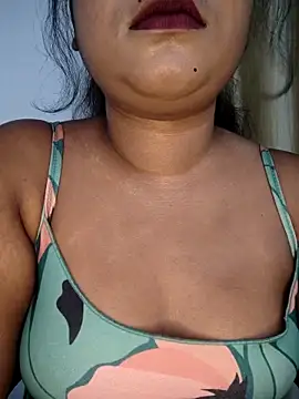 Cutie bae011 online show from March 26, 2026, 6:50 pm