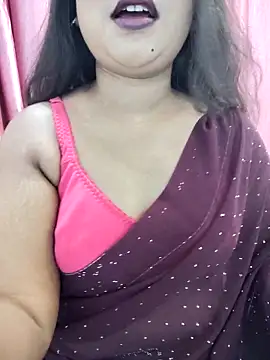 Cutie bae011 online show from April 1, 2026, 5:43 pm