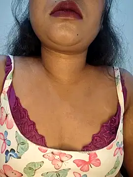 Cutie bae011 online show from March 19, 2026, 3:01 pm