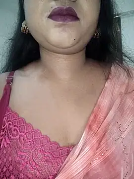 Cutie bae011 online show from March 24, 2026, 5:35 pm