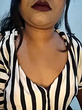 Cutie bae011 online show from March 20, 2026, 4:52 pm