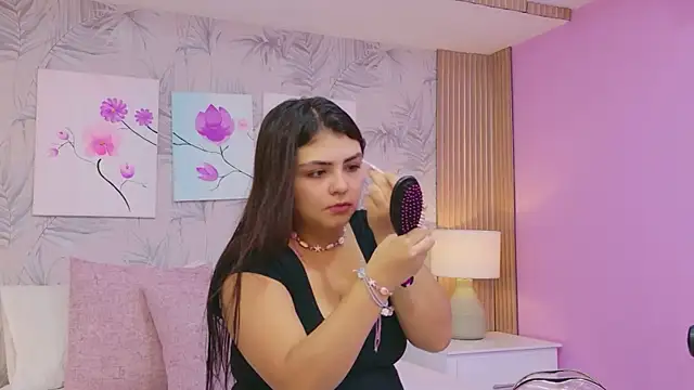 Snapshot of EmmaLeens chatting on March 21, 2026, 11:47 am EmmaLeens online show from March 21, 2026, 11:47 am