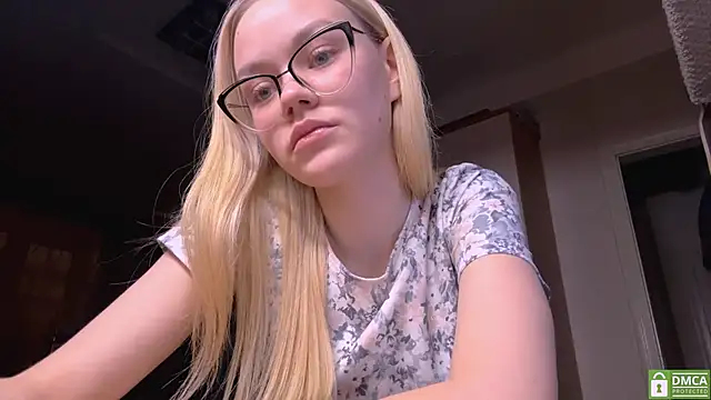 Snapshot of MiaCashe chatting on February 24, 2026, 5:36 pm MiaCashe online show from February 24, 2026, 5:36 pm