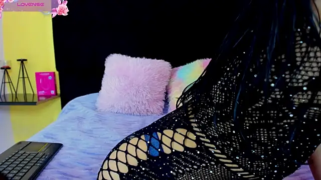 AndreaSilva  online show from April 1, 2026, 4:04 pm