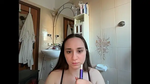 jeje0033 online show from March 19, 2026, 4:18 pm