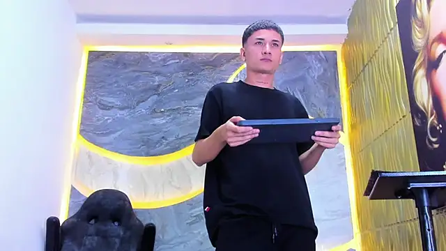 Snapshot of Matheus_Ic_ chatting on March 8, 2026, 8:01 pm Matheus Ic online show from March 8, 2026, 8:01 pm