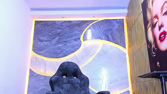 Snapshot of Matheus_Ic_ chatting on February 28, 2026, 7:02 pm Matheus Ic online show from February 28, 2026, 7:02 pm