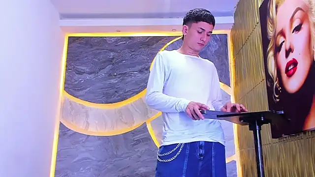 Snapshot of Matheus_Ic_ chatting on February 27, 2026, 9:03 pm Matheus Ic online show from February 27, 2026, 9:03 pm