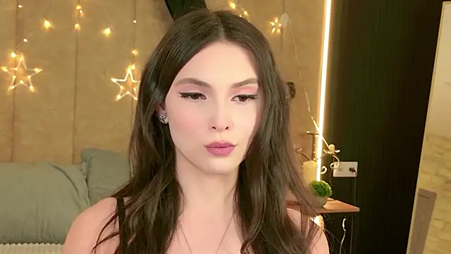 GIGI DAVS online show from April 8, 2026, 8:21 pm