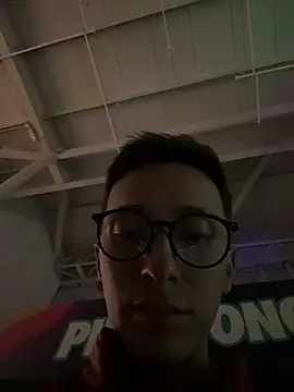 Snapshot of Thiago_Jones1 chatting on April 3, 2026, 4:30 am Thiago Jones1 online show from April 3, 2026, 4:30 am