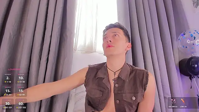 Snapshot of Thiago_Jones1 chatting on March 2, 2026, 2:35 pm Thiago Jones1 online show from March 2, 2026, 2:35 pm