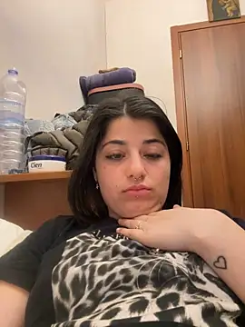 maryzoe05 online show from April 29, 2026, 7:20 pm