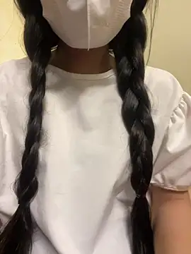 Rio-cute online show from June 27, 2026, 5:52 pm