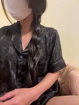 Rio-cute online show from June 30, 2026, 11:38 pm