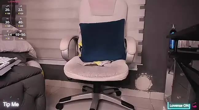 dirty 27cms online show from March 14, 2025, 7:12 pm