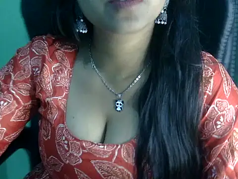 cute momo love online show from March 29, 2026, 5:09 am