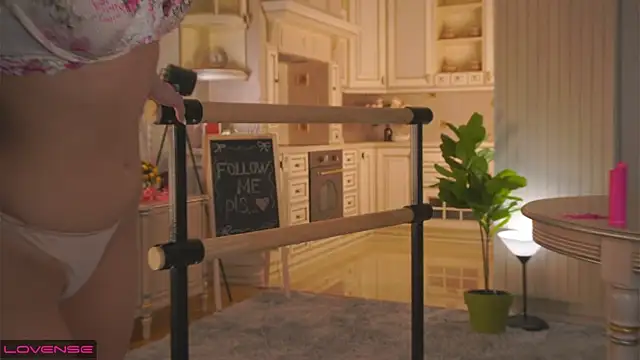 EnriquetaLemma online show from April 18, 2026, 7:07 pm