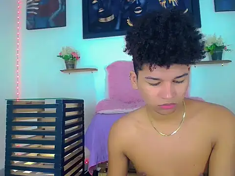 Snapshot of Sebastian_-D chatting on April 13, 2026, 6:06 am Sebastian -D online show from April 13, 2026, 6:06 am