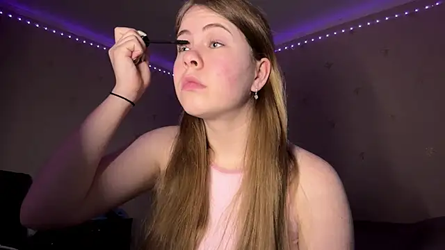 Snapshot of Amy_Maev chatting on March 29, 2026, 3:08 am Amy Maev online show from March 29, 2026, 3:08 am