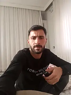 Snapshot of Serkan_2 chatting on March 2, 2026, 1:40 pm Serkan 2 online show from March 2, 2026, 1:40 pm