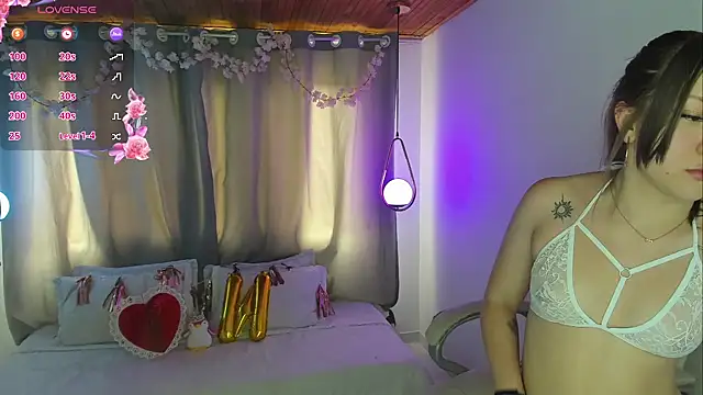 NixieSterling online show from April 23, 2026, 7:59 pm