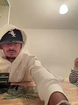 lamoul2334 online show from March 22, 2026, 7:15 pm