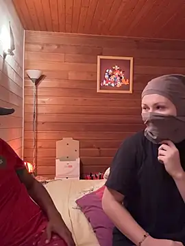 lamoul2334 online show from March 15, 2026, 8:49 pm