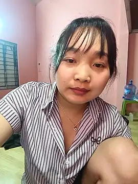 Myna5790 online show from March 28, 2026, 11:33 am