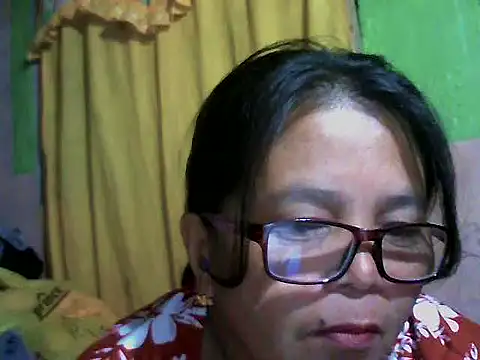 Snapshot of Flowerblossom123 chatting on May 5, 2026, 7:06 pm Flowerblossom123 online show from May 5, 2026, 7:06 pm