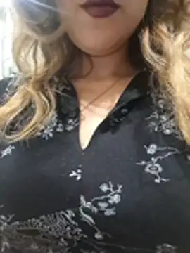 Snapshot of milffa chatting on July 7, 2026, 11:58 am milffa online show from July 7, 2026, 11:58 am