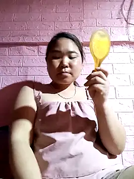 asian-bae online show from April 22, 2026, 1:40 pm