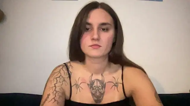 MilaHornyGirl online show from March 5, 2026, 8:05 pm