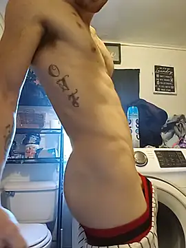 Aarondeweese27 online show from June 24, 2026, 1:32 pm