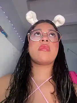  RouseXLove online show from February 26, 2026, 6:52 pm