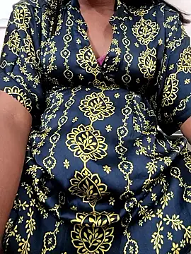 Snapshot of Lovely_sanah chatting on March 4, 2026, 12:35 pm Lovely sanah online show from March 4, 2026, 12:35 pm