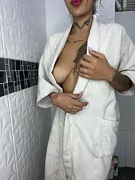 CamilaVelour online show from July 23, 2026, 4:54 am