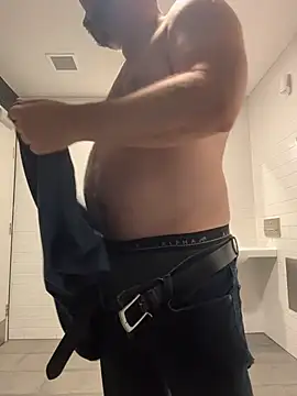 chubbylittlesecret online show from April 15, 2026, 1:33 am