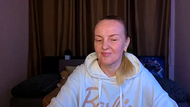 Bella soulmate online show from June 5, 2026, 6:52 am