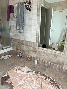 angelicfenix online show from March 18, 2026, 8:21 pm