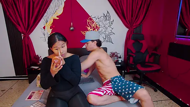 Snapshot of Luna_Dante_fox chatting on March 10, 2026, 12:20 pm Luna Dante fox online show from March 10, 2026, 12:20 pm